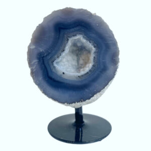 Blauwe Agaat op Standaard met Witte Druzy – Rust & Harmonie in Stijl