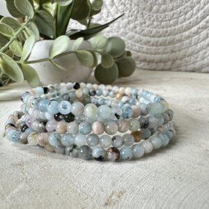 Aquamarijn kralenarmband – Rust, helderheid en innerlijke kracht