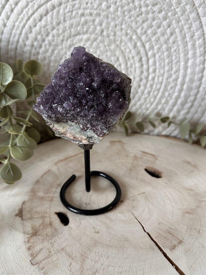 Amethist op standaard